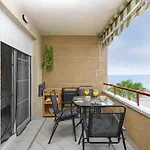 Wintowinrentals Seafront With Spectacular Views 아파트